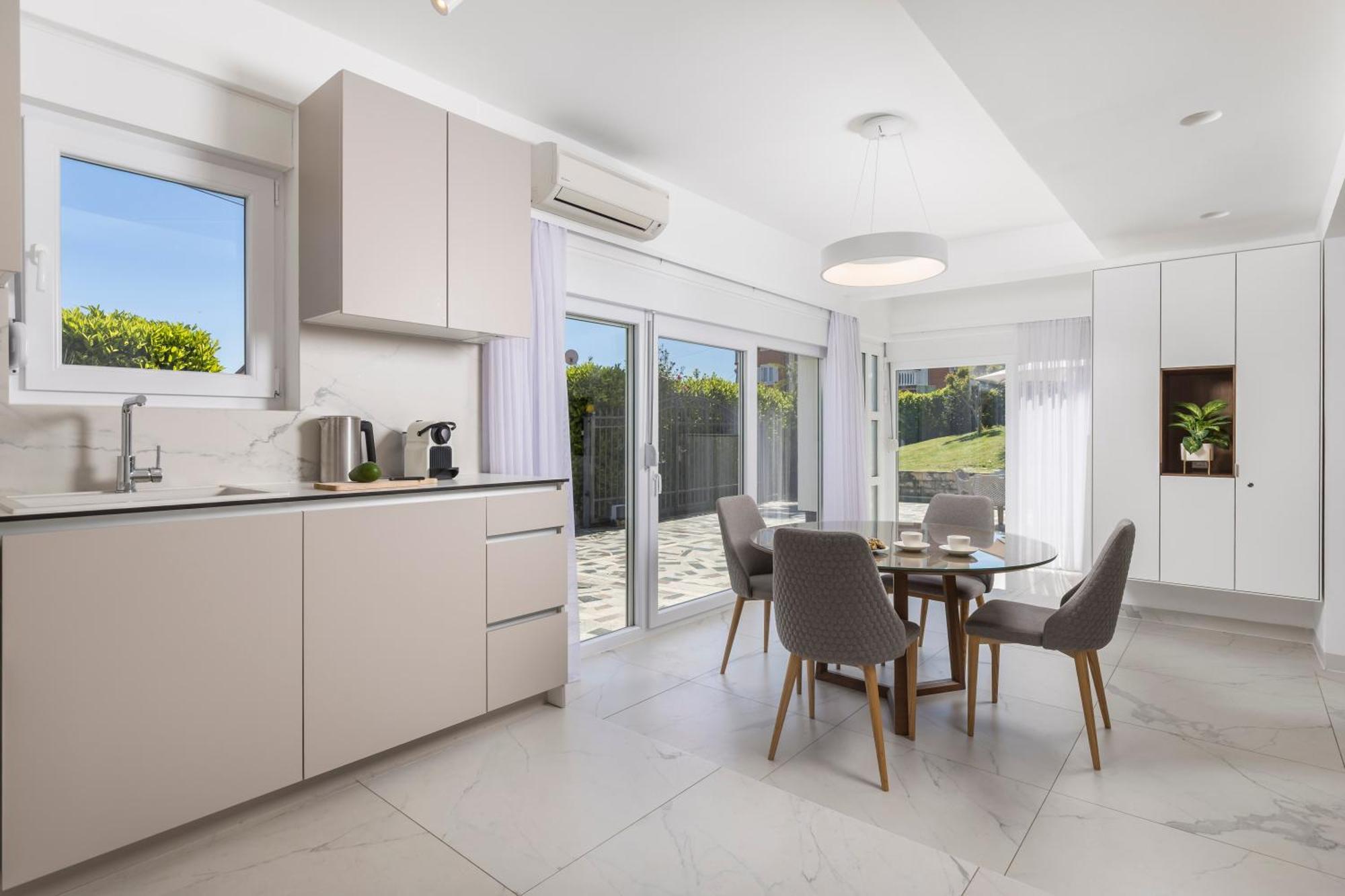 Villa Garden Apartment With Pool Опатия Экстерьер фото