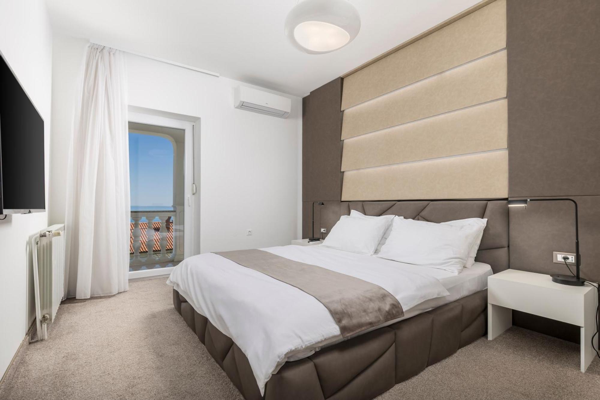 Villa Garden Apartment With Pool Опатия Экстерьер фото